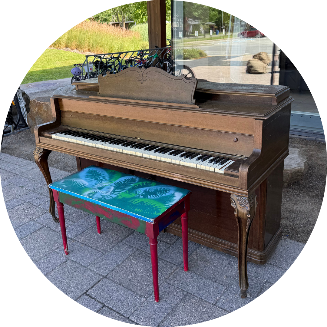 pianos.png (2.31 MB)